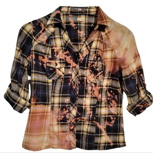 Hand dipped bleach distressed flannel long/ quarter length sleeve size L